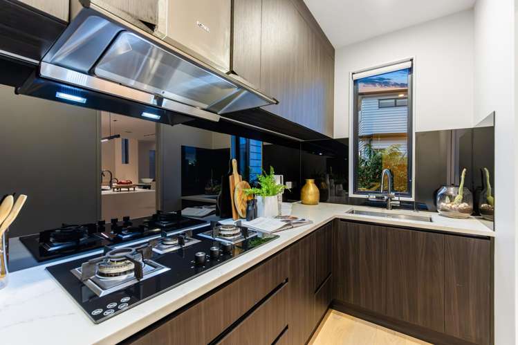 7 Headsail Drive Long Bay_4