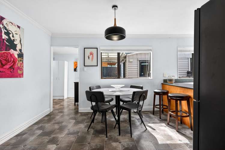 975 Fergusson Drive Ebdentown_8