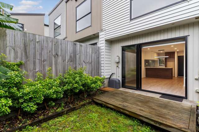 8/237 Swanson Road Henderson_4