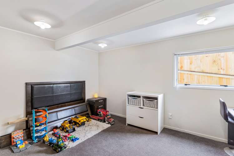 2/9 Duke Street Papakura_13