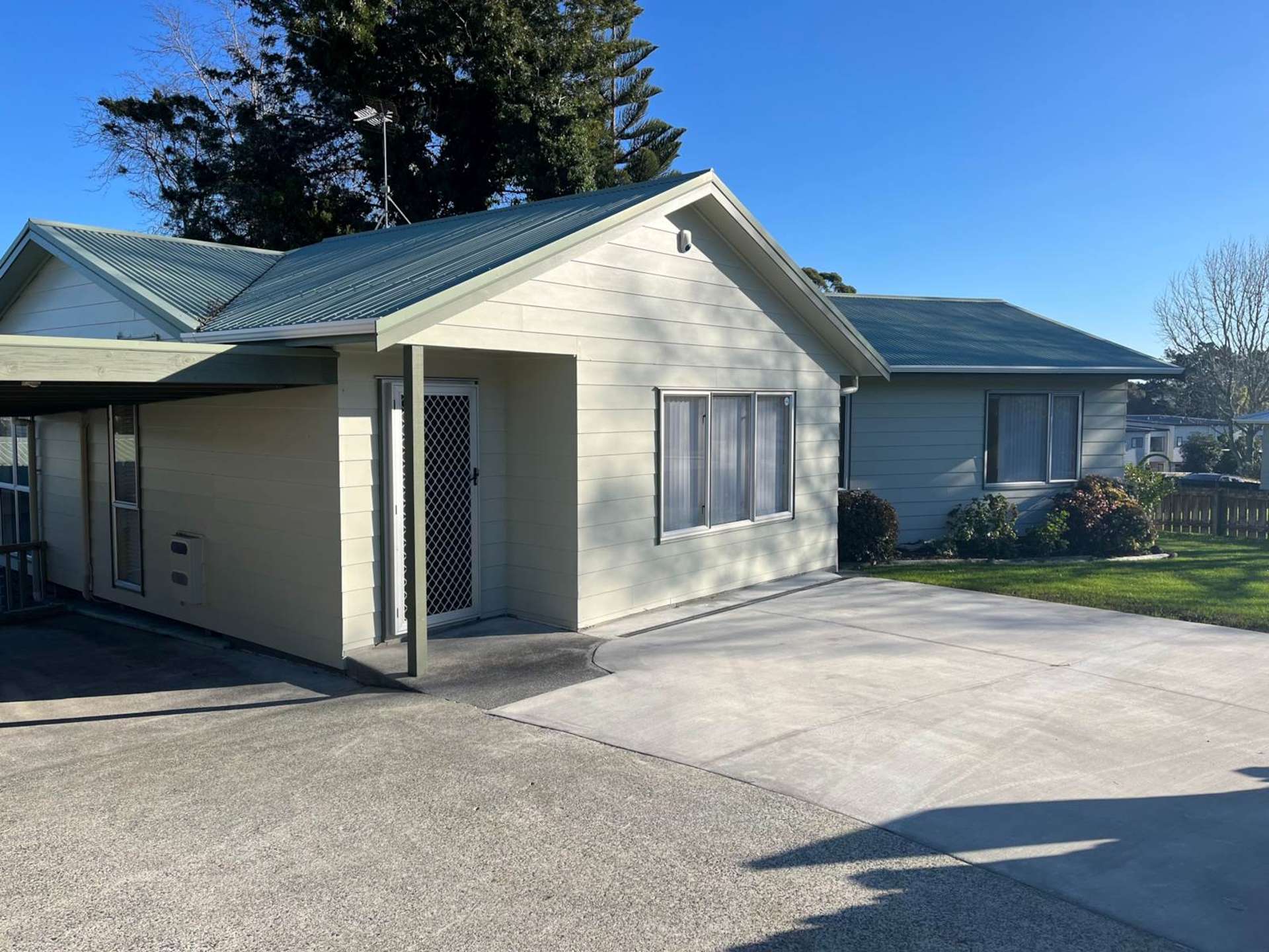 3 Hueglow Rise West Harbour_0