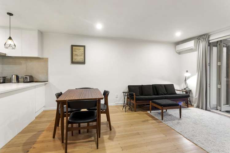 2/5 Larchwood Avenue Westmere_10