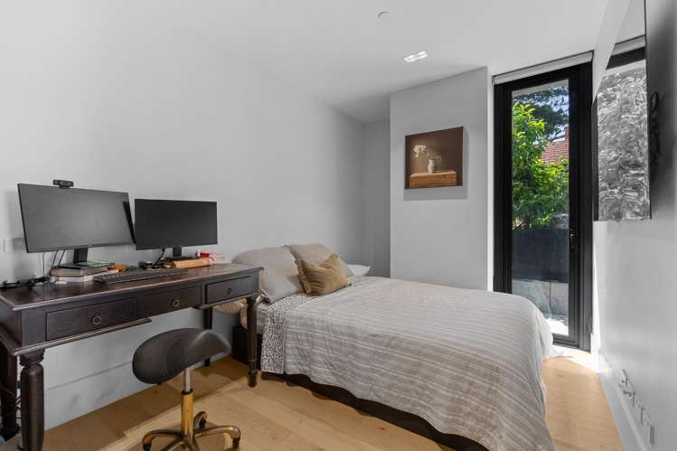 G03/1 St Stephens Avenue 1761_16