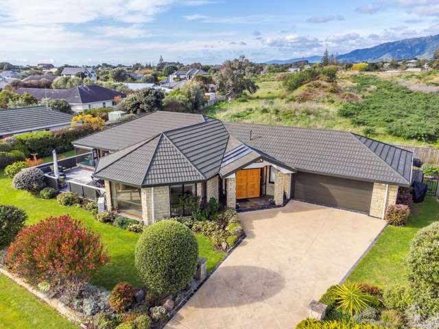 11 Barrett Drive Waikanae Beach_1