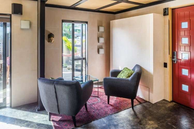 5 Pine Tree Lane Korokoro_5