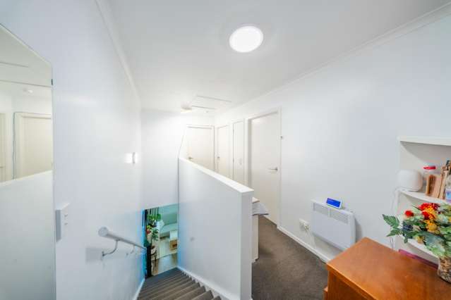 65 Chiefs Court Hamilton East_4