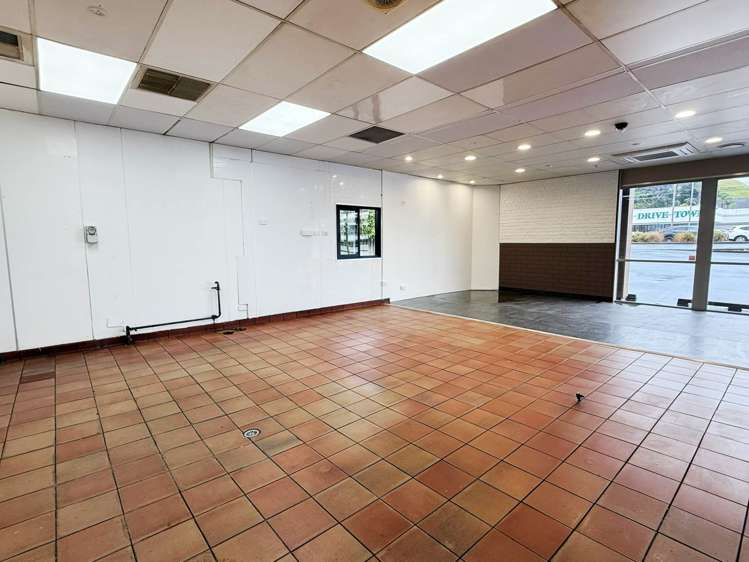 525-529 Ellerslie Panmure Highway Mt Wellington_8