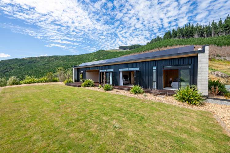 1424 Queen Charlotte Drive Marlborough Sounds_3