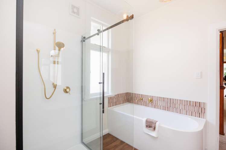 20 Rainforth Street Roslyn_19