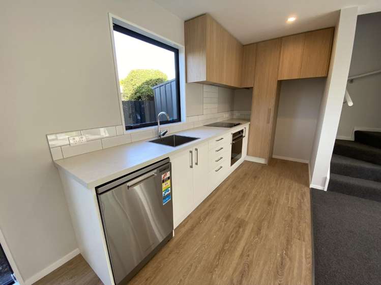 1/133 Simeon Street 10222_3