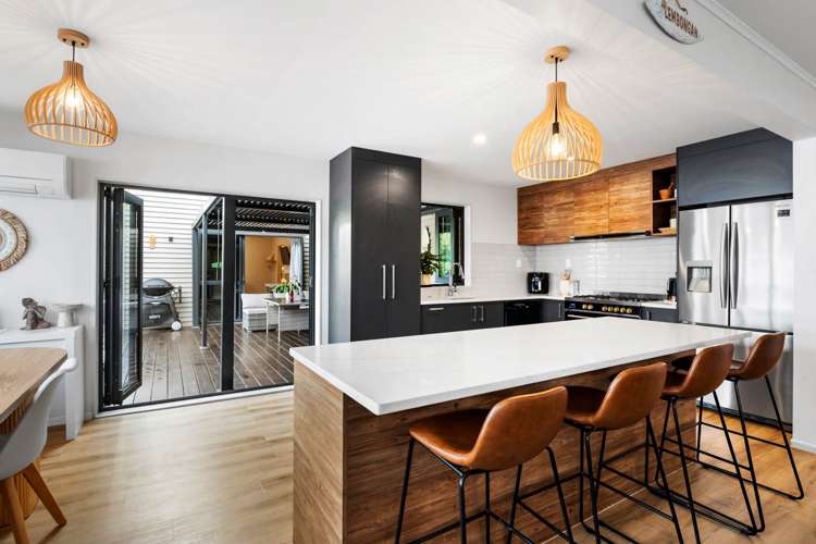 3 Rambler Crescent Beach Haven_3