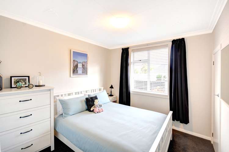 71 Macandrew Road South Dunedin_10