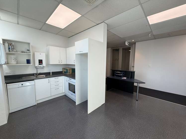 Tenancy A/2 Robert Street Ellerslie_8