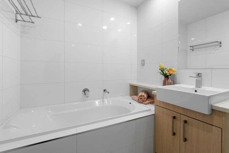 28 Sohlue Place Oteha_41