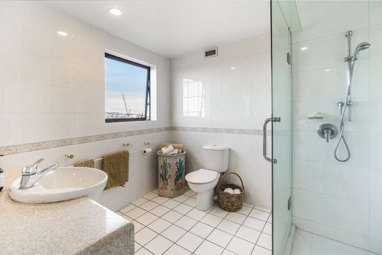 6a/27 George Street Newmarket_32