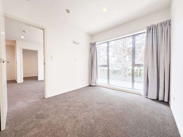 220/4 Wagener Place Mt Albert_15