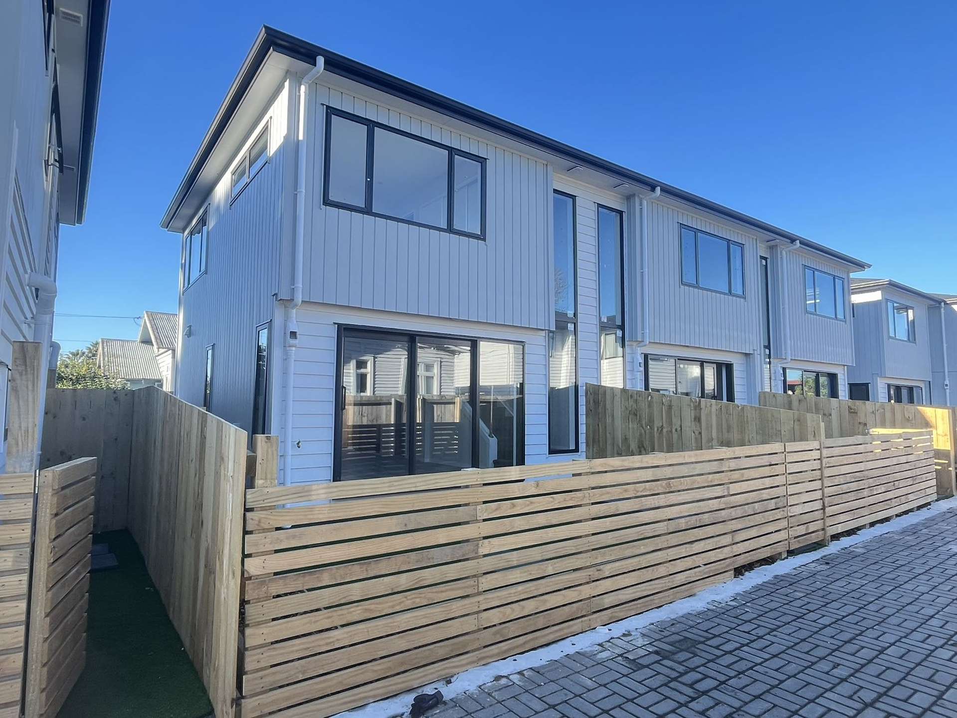 3/6 Vine Street Mangere East_0