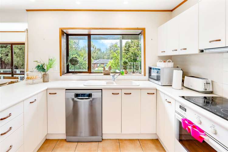 21 Reynolds Place Torbay_6