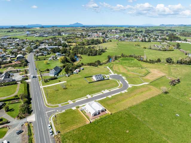 Peaceful Living in a Waipu Cul-de-Sac