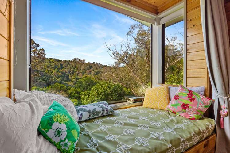 9 Ferndale Avenue Leigh_13