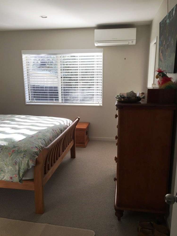 6 Louvain Place Greenhithe_11