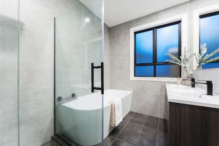 11 Almond Grove Greenhithe_20