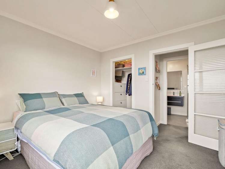 141 Easther Crescent Kew_9