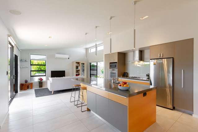 10 Pacific Avenue Poraiti_1