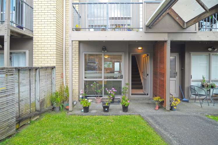 12/94 Glengarry Road Glen Eden_9