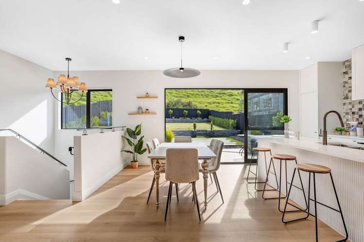 18 Ara Taha Crescent Orewa_19
