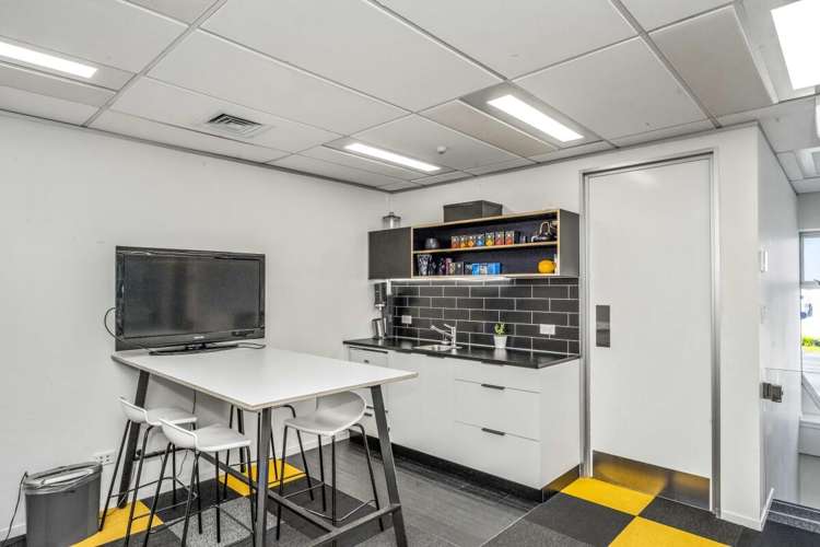 5c Apollo Drive Albany_6