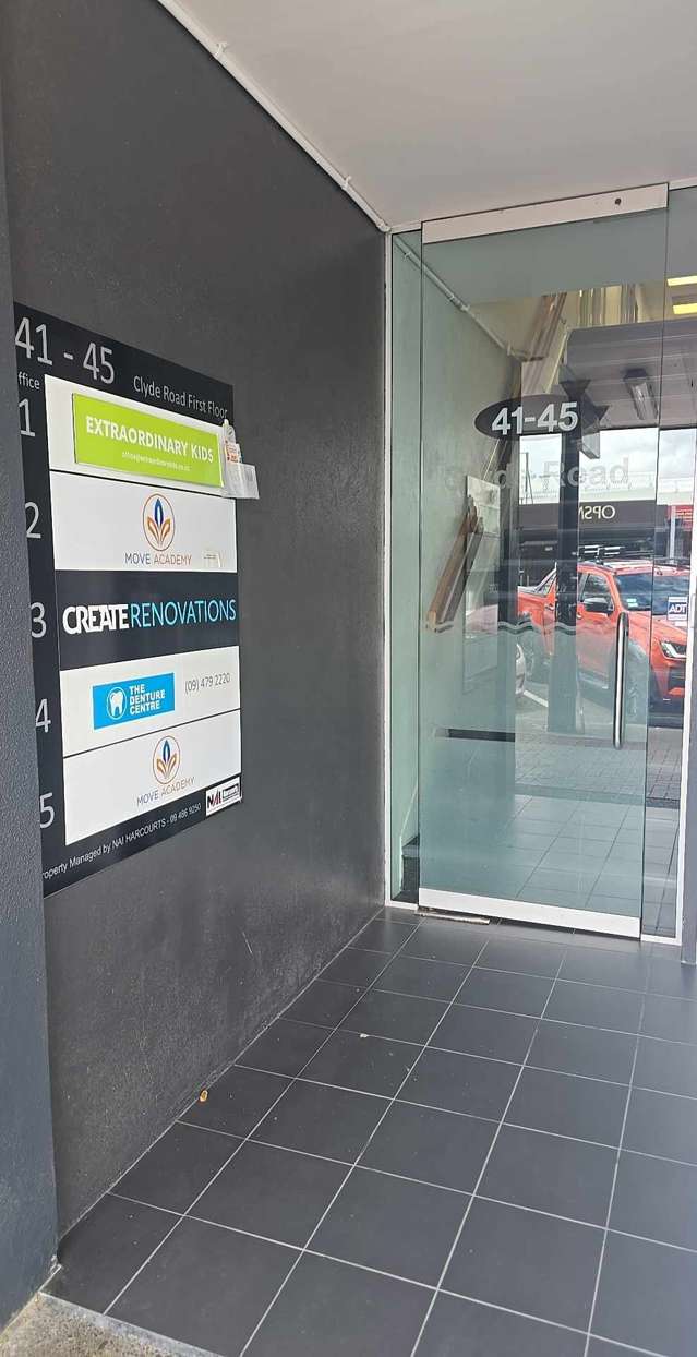 CLYDE ROAD OFFICE 83M2 WITH PARK