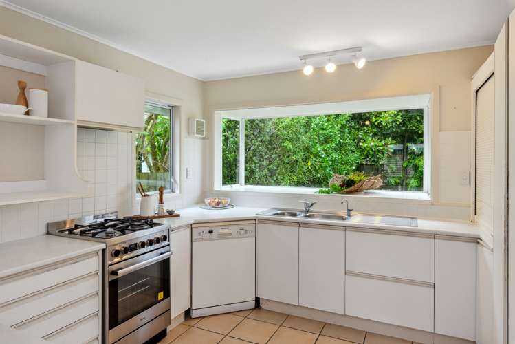 3A Iti Grove Waikanae_10