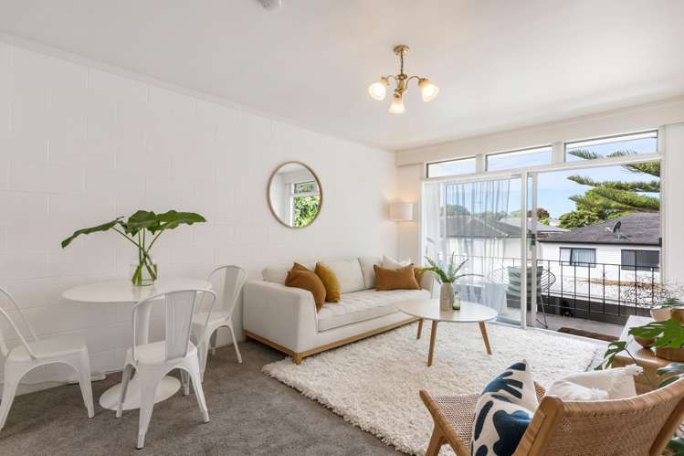 8/35 St Lukes Road_2