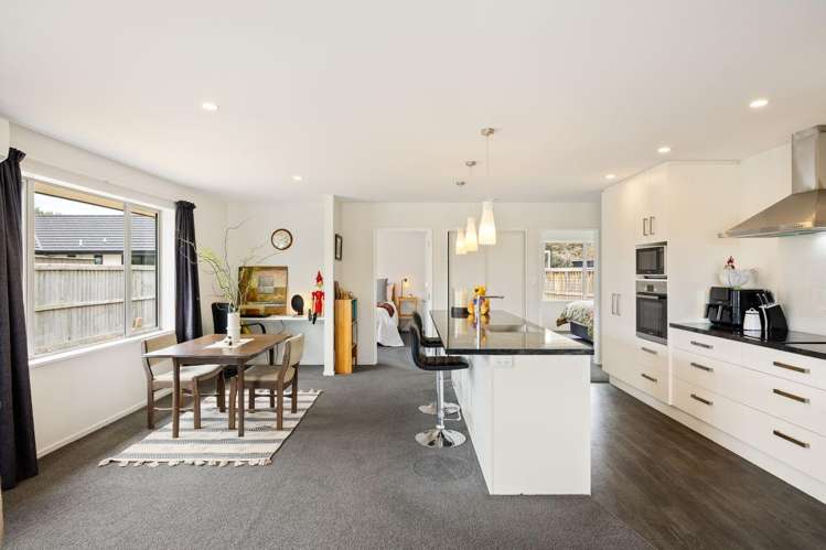 28 Streamside Terrace 1467_5