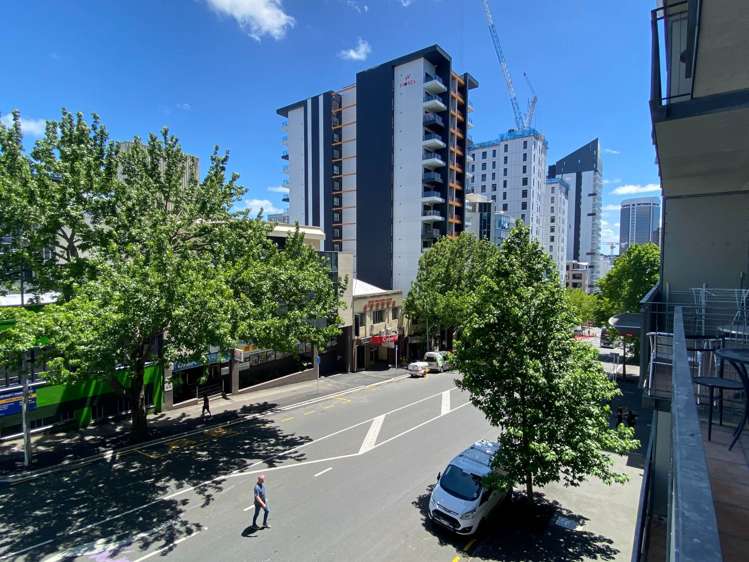 1A/82 Wakefield Street City Centre_7