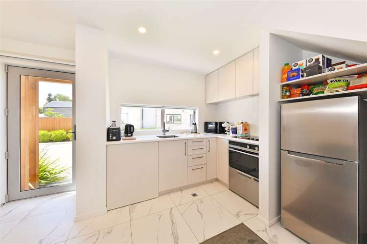 2/8 Riccarton Road Riccarton_8