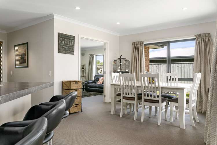 8 Brompton Close Richmond Heights_10