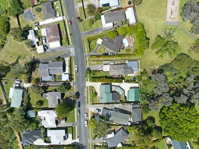 2/55 Ennis Avenue Pakuranga Heights_3