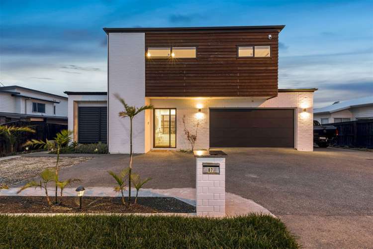 87 Liberty Crescent Beachlands_9