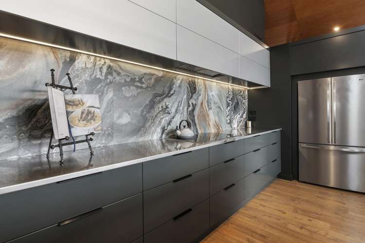 16 Sloane Avenue Tihiotonga_10