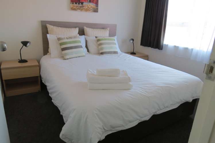 12 Central Avenue Avenues_10