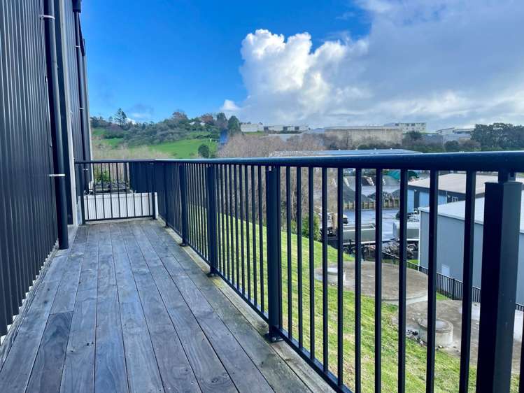 Unit 22/36 Peters Way Silverdale_3