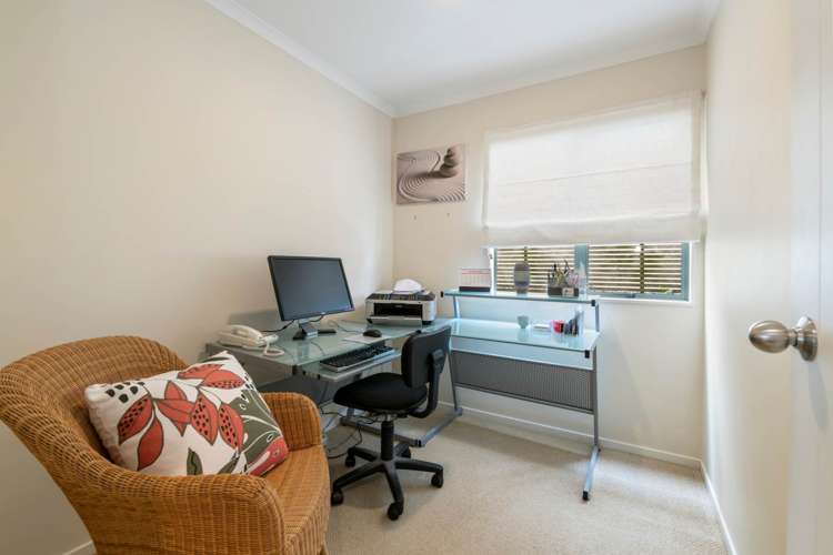 6 Parkwood Crescent Gulf Harbour_13