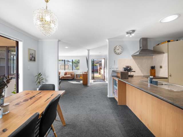 5 Lomond Court Pyes Pa_1