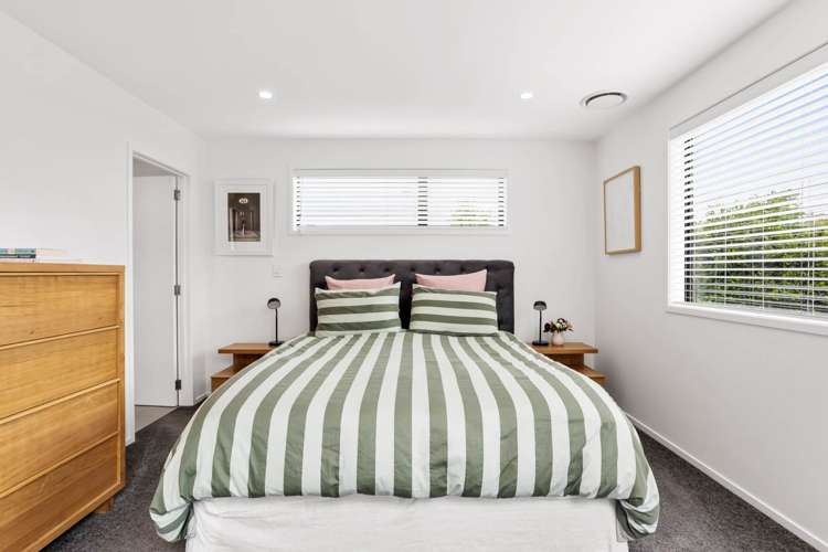 17 Langton Road Stanmore Bay_17