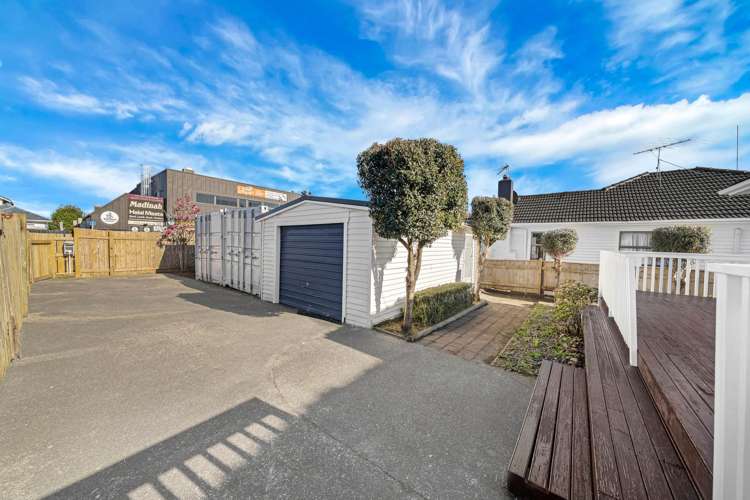 685 Hillsborough Road Mt Roskill_14