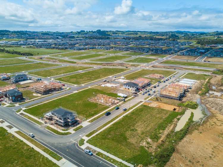 16 Eastfield Avenue Flat Bush_15