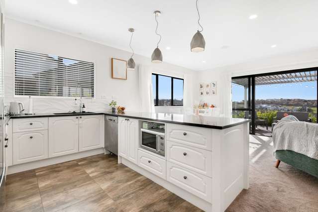 18 Kiwa Crescent Gulf Harbour_2