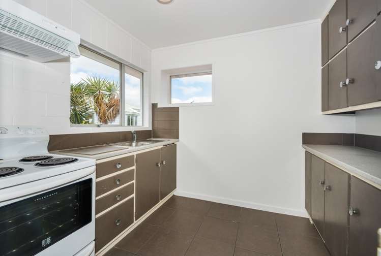 2/6 Richards Avenue Forrest Hill_1